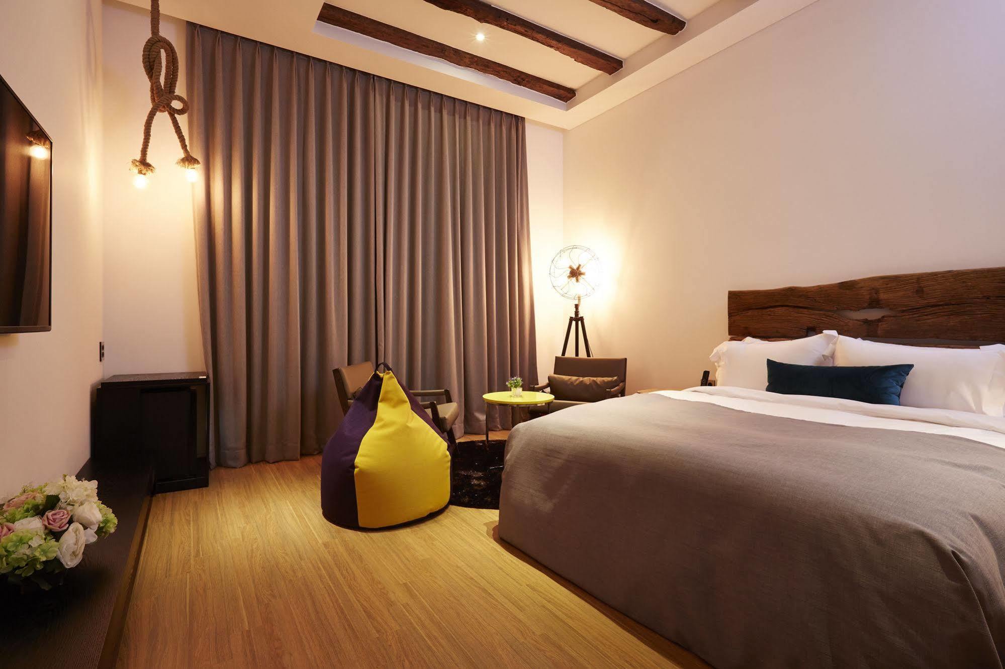 Chungbuk Inno City Namoo Hotel Eumseong Екстер'єр фото
