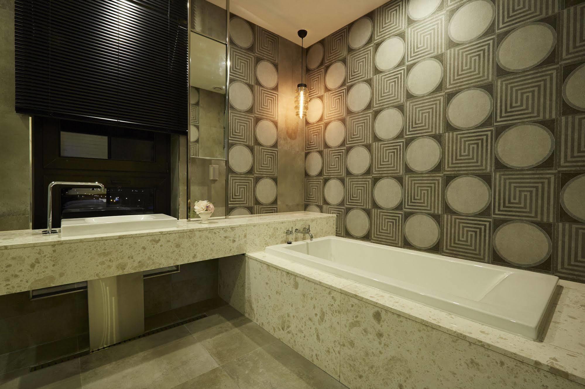 Chungbuk Inno City Namoo Hotel Eumseong Екстер'єр фото