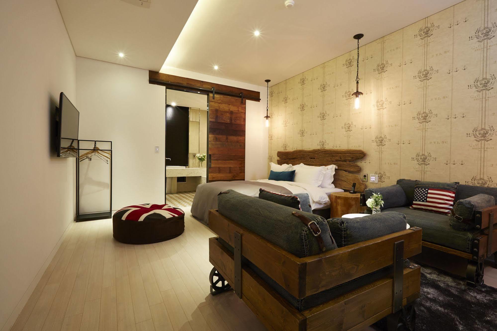 Chungbuk Inno City Namoo Hotel Eumseong Екстер'єр фото