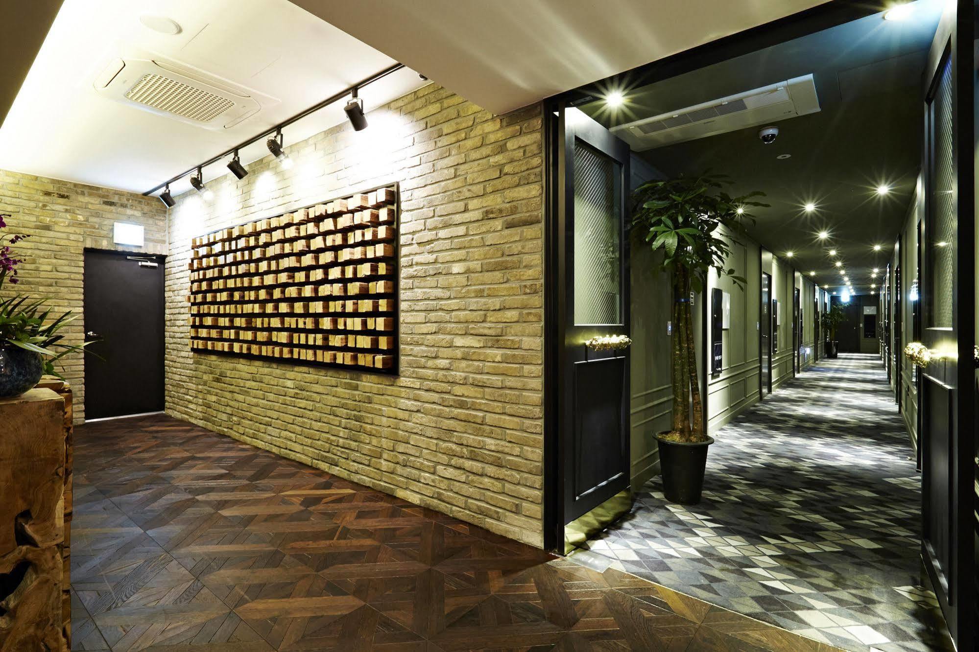 Chungbuk Inno City Namoo Hotel Eumseong Екстер'єр фото