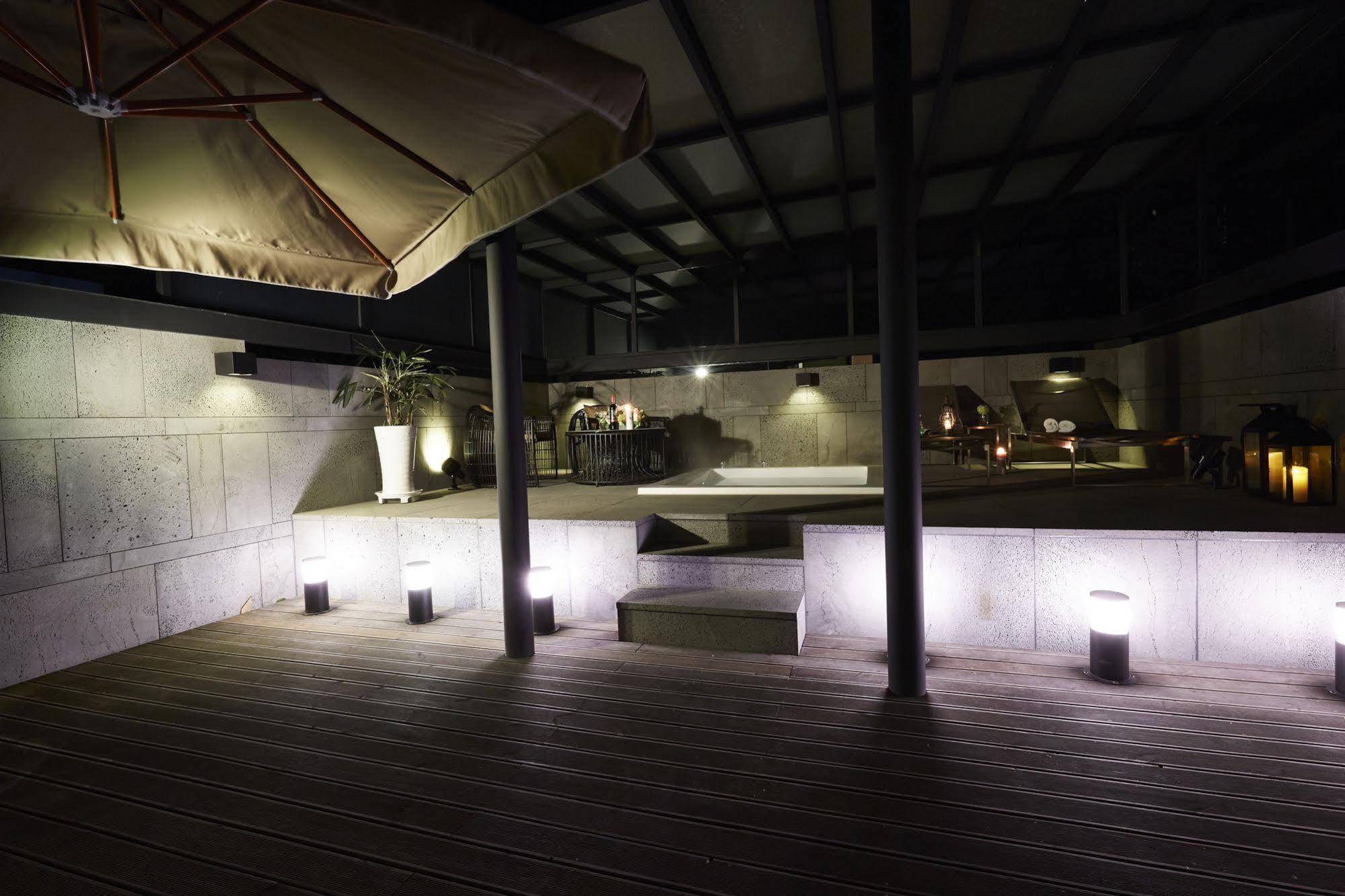 Chungbuk Inno City Namoo Hotel Eumseong Екстер'єр фото